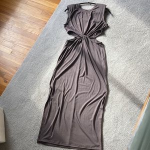 Waist Cutout maxi dress with Shoulder Pads